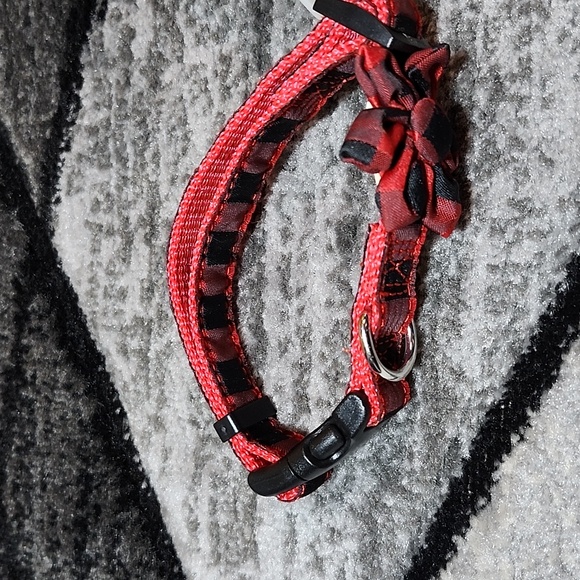 MARTHA STEWART PETS  FLOWER RED  & BLACK PLAID FASHION COLLAR 15" SMALL - Picture 3 of 11